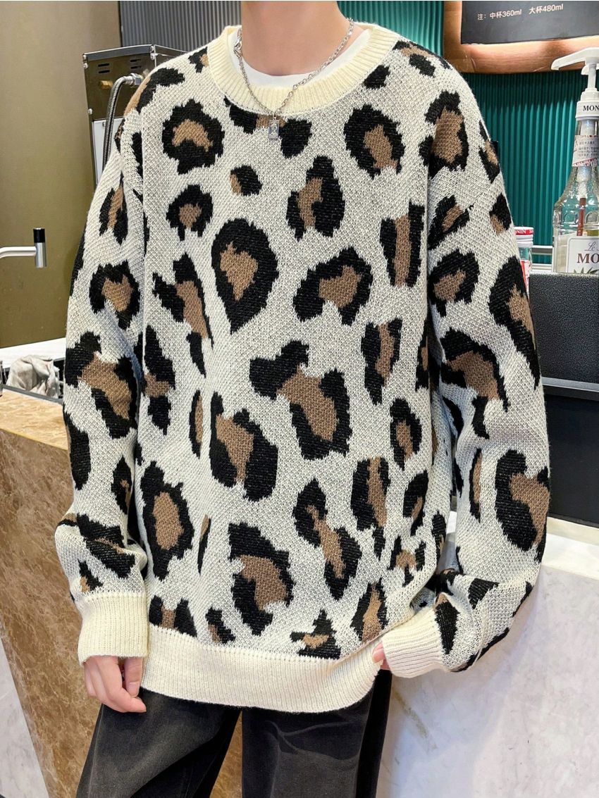 Manfinity Hypemode Men's Stylish Leopard Pattern Loose Fit Casual Sweater