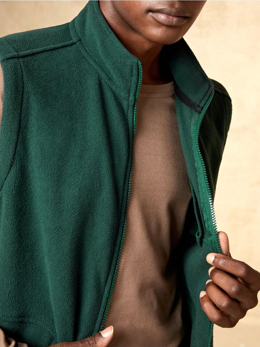 In My Nature Men's Solid Color Zipper Closure Outdoor Vest Jacket