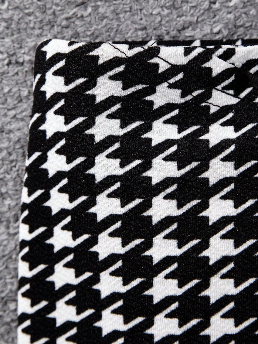 SHEIN Tween Girls Sweet Yet Cool Houndstooth Skirt For Daily Wear