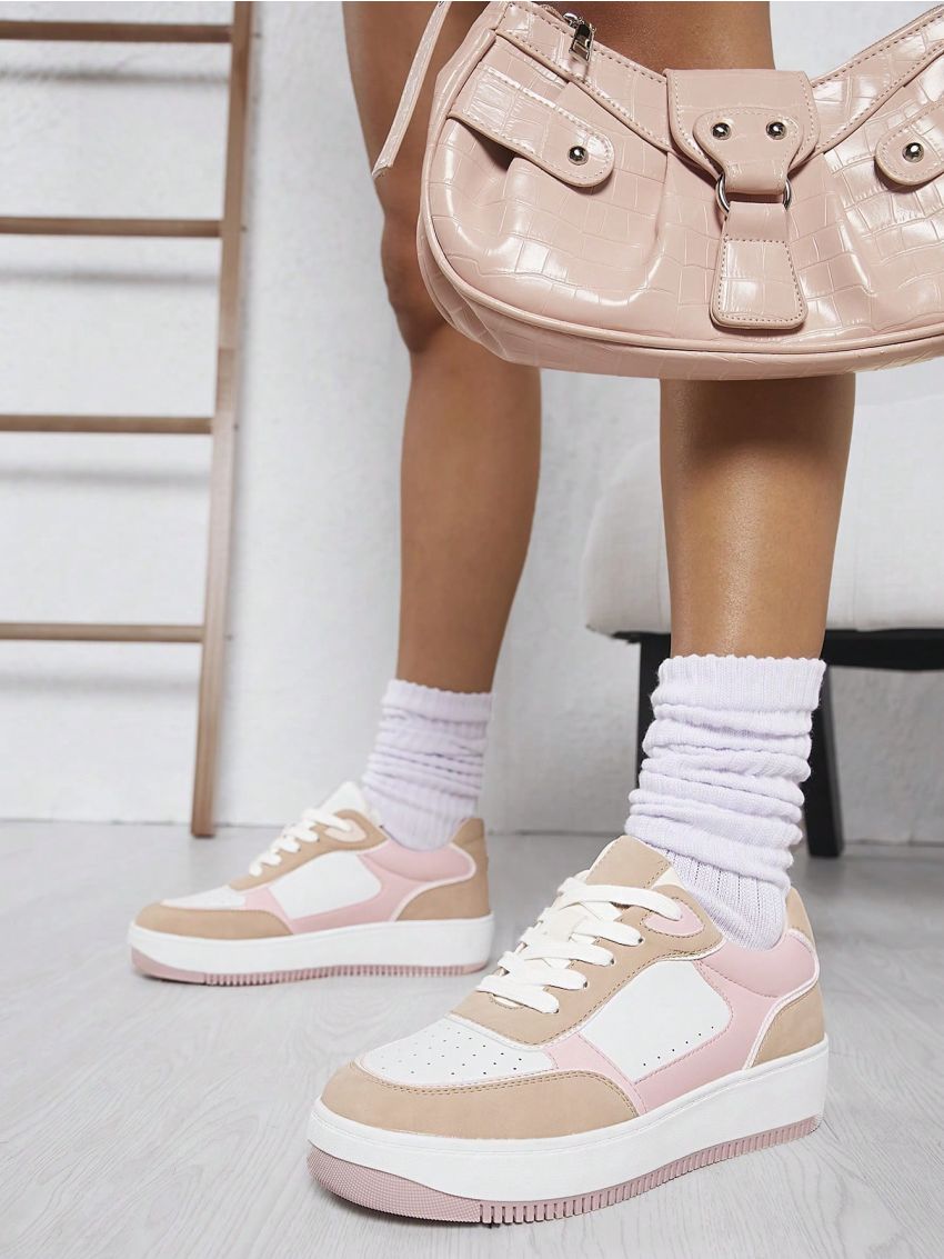 Women's Casual Athletic Shoes