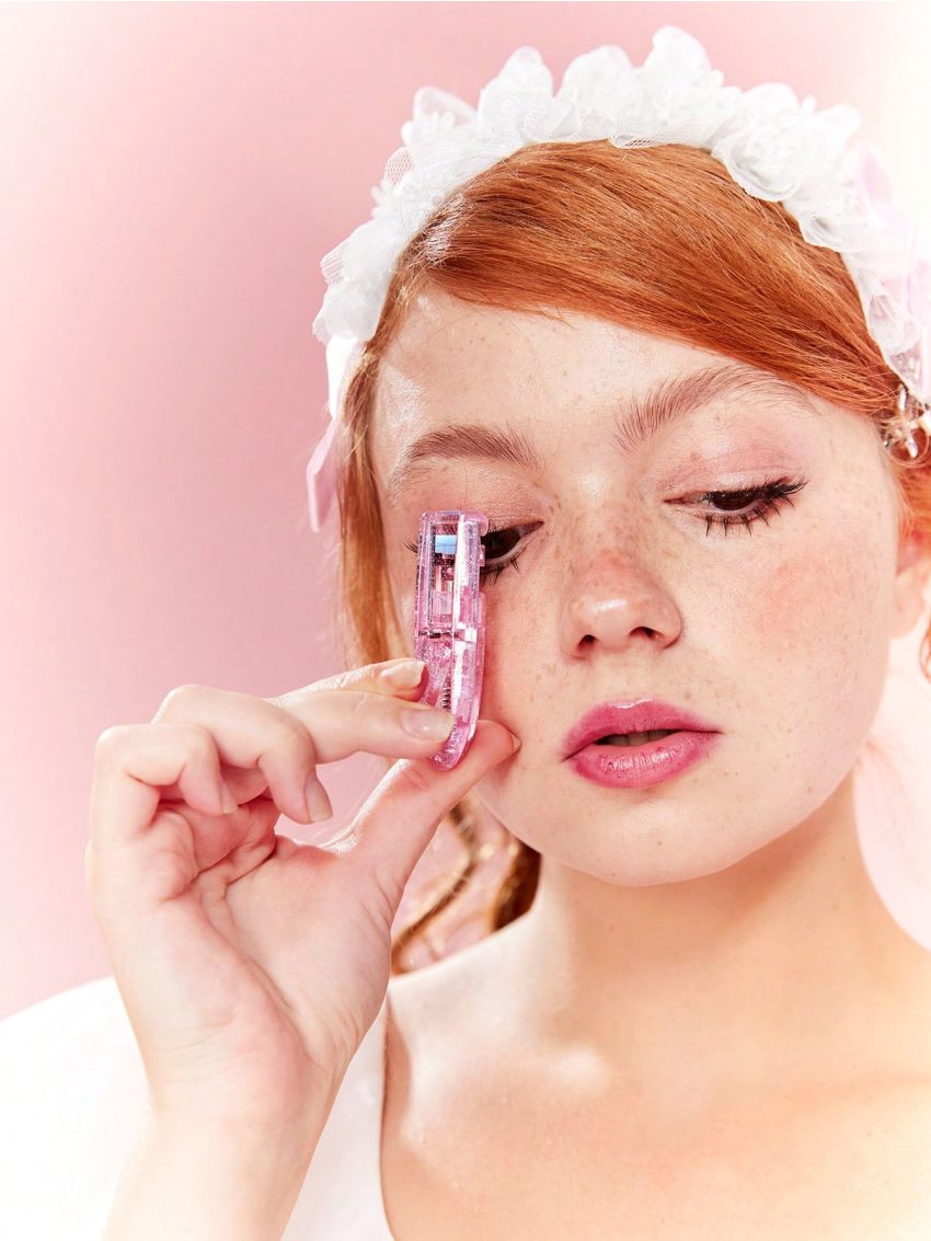 SHEIN X Cardcaptor Sakura 2pcs Pink Eyelash Curler With Star & Cartoon Magic Wand Pattern