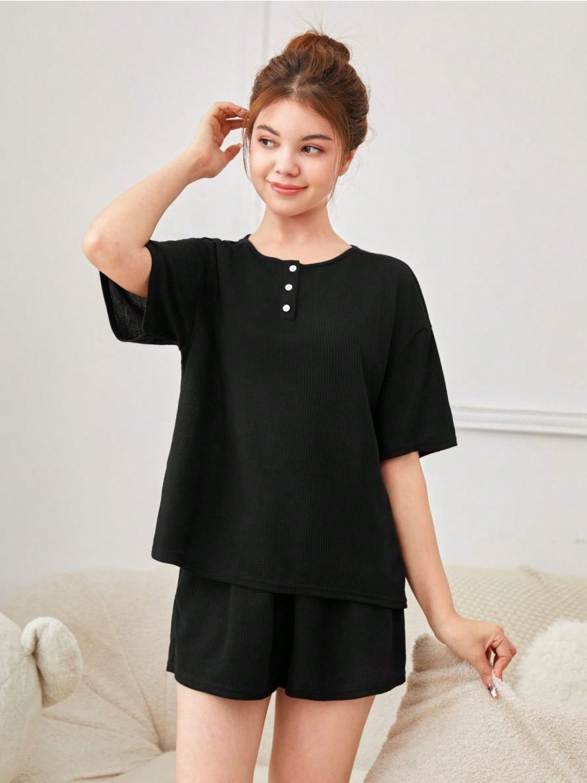 SHEIN Teen Girls' Knit Solid Round Neck Half-Placket Button Up Loose Fit T-Shirt And Shorts Pajama Set With Pockets