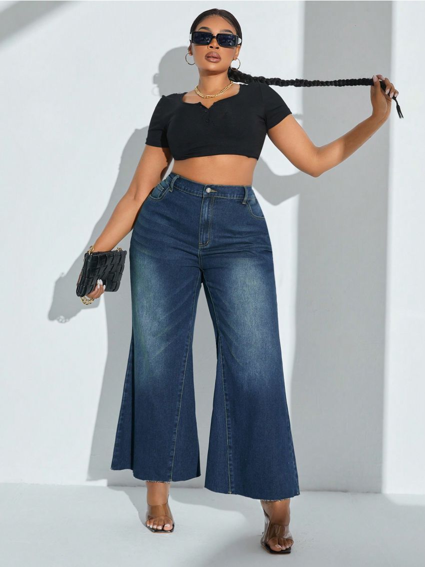 Plus Size High Waisted Flared Jeans With Stone Wash