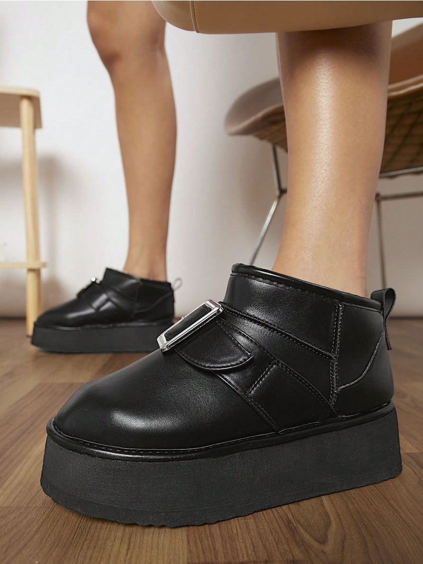 Women'S Black Pu Belted Snow Boots