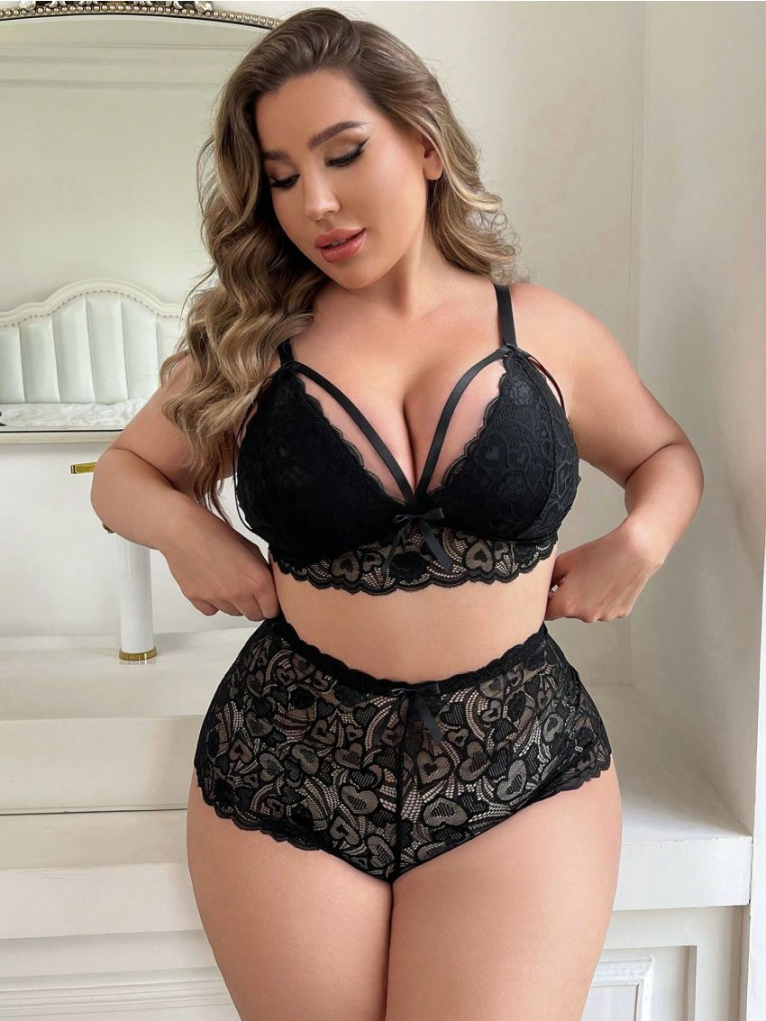 Plus Size Lace Lingerie Set