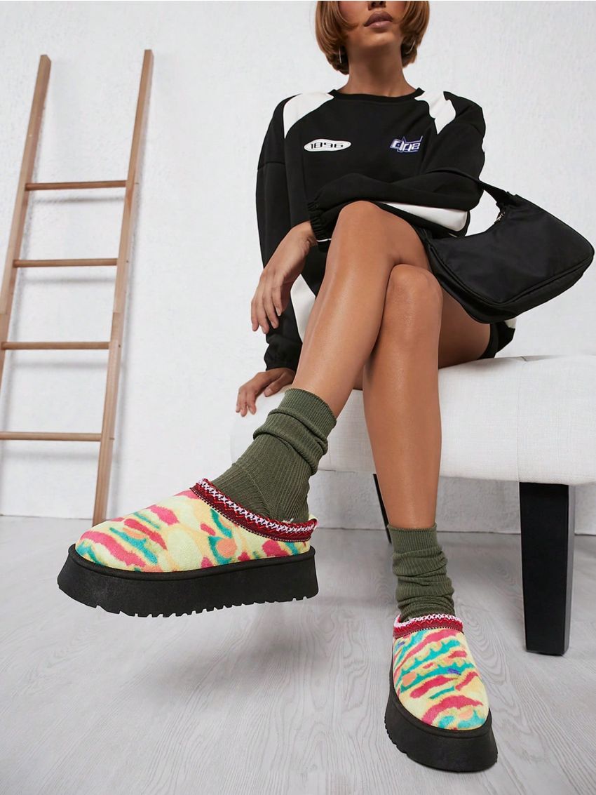 Stitching Detail Flatform Colorful Women Home Slippers