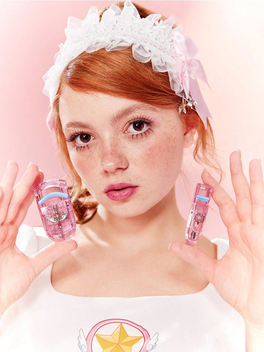 SHEIN X Cardcaptor Sakura 2pcs Pink Eyelash Curler With Star & Cartoon Magic Wand Pattern