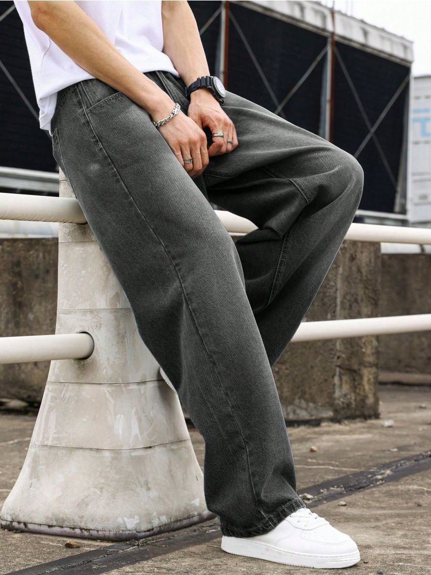 Manfinity Hypemode Men's Denim Jeans, Loose Straight-Leg Jeans With Washed Design