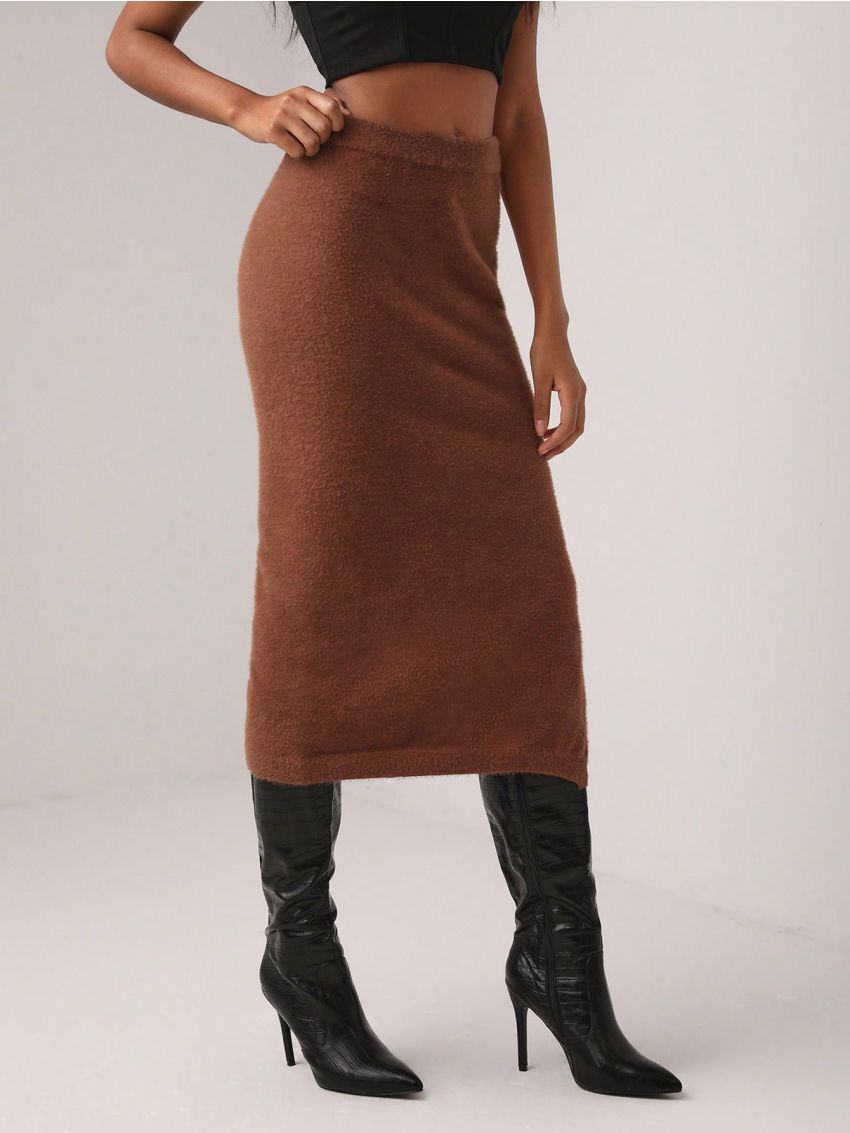 GABRIELLE NTI Solid Split Hem Sweater Skirt
