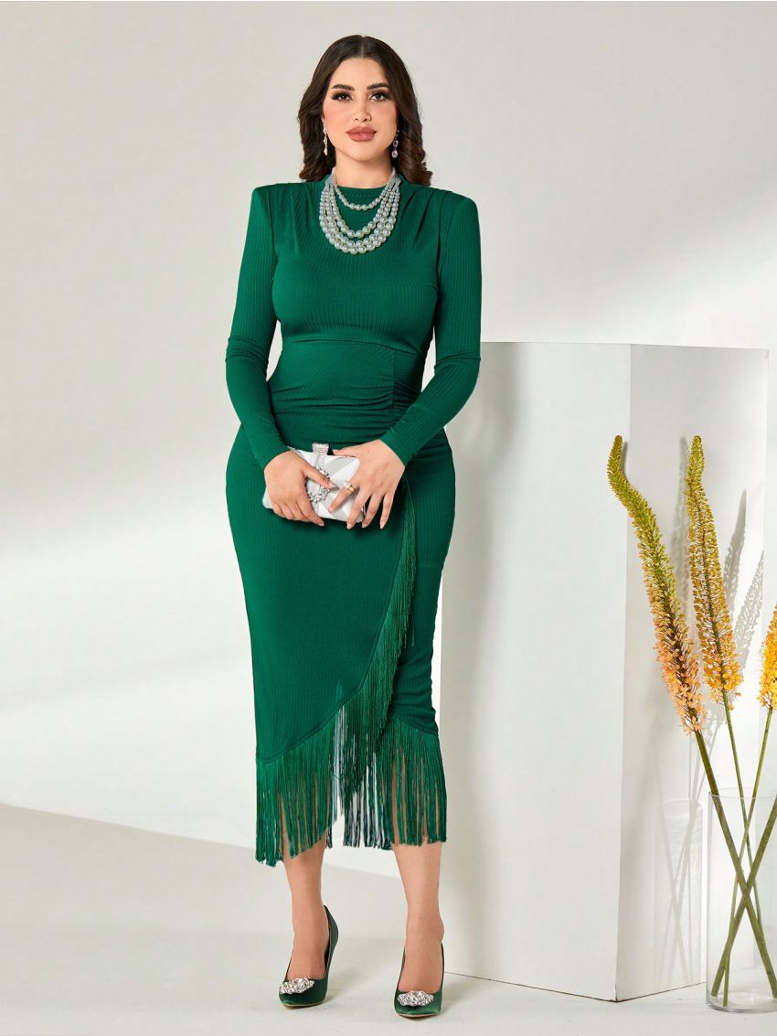 SHEIN Modely Fringe Trim Ruched Wrap Hem Bodycon Dress