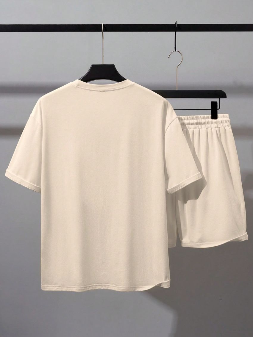Manfinity Hypemode Men's Loose Fit Casual Letter Printed T-Shirt And Shorts Set