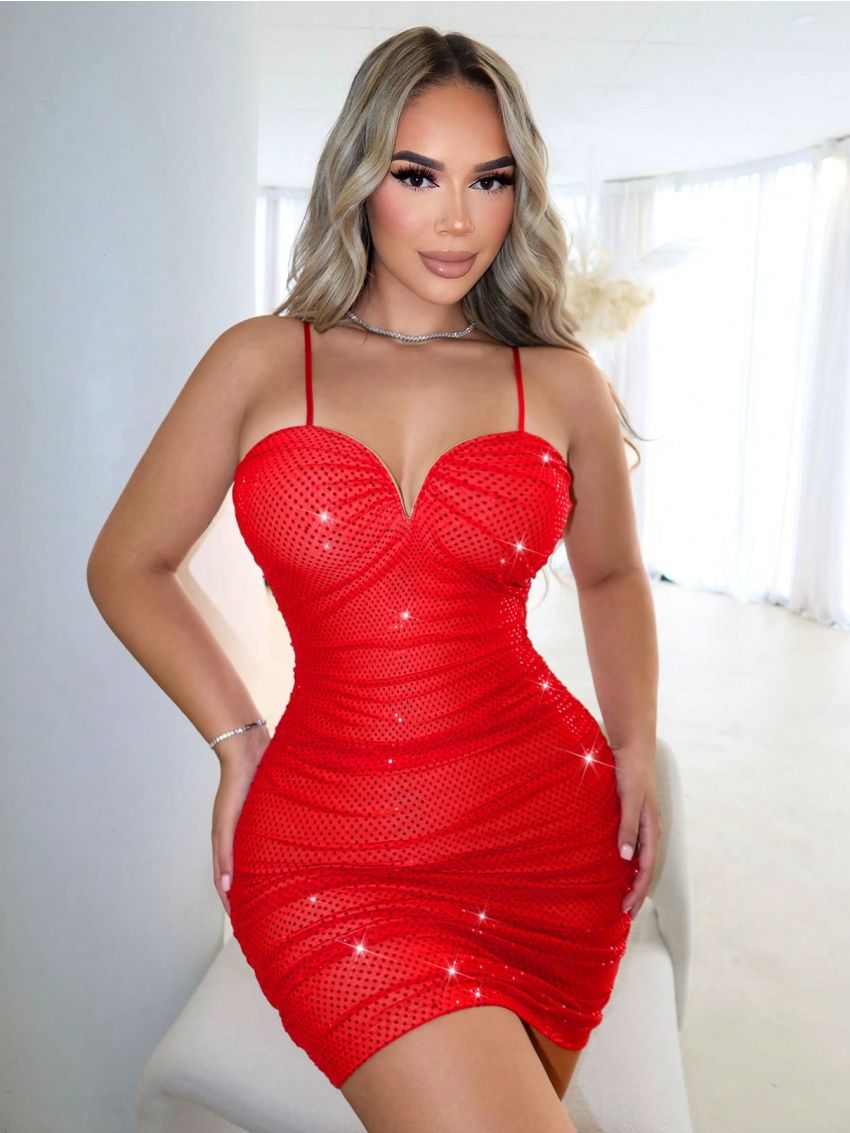 SHEIN SXY Women'S Sparkling Glitter Cami Dress Birthday Outfit
Spring Women Clothes
Prom Dress
Valentine Day Dress
Date Night Dress
Bachelorette Party
Cocktail Dress Short
Tube Top
Corset Top