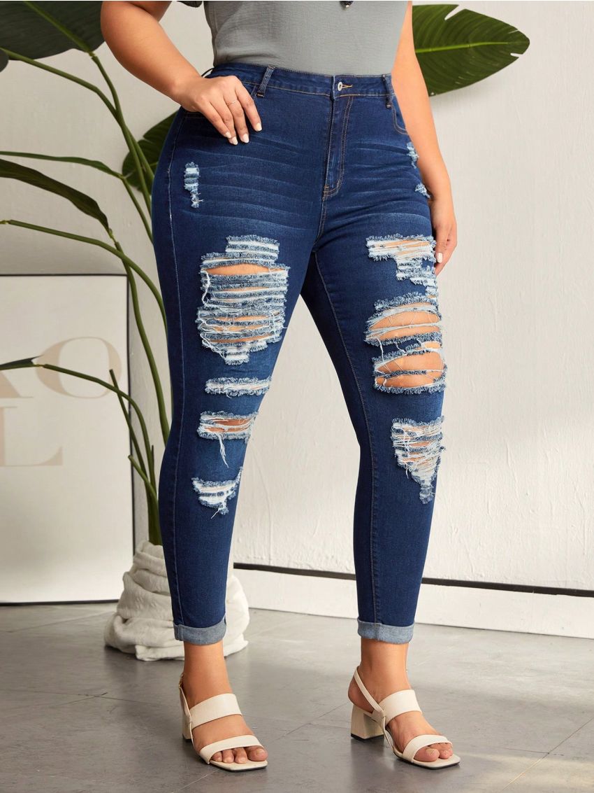 SHEIN LUNE Plus Size Women's Slim Fit Distressed Jeans