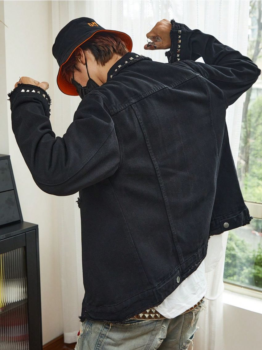 Men Studded Detail Flap Pocket Denim Jacket