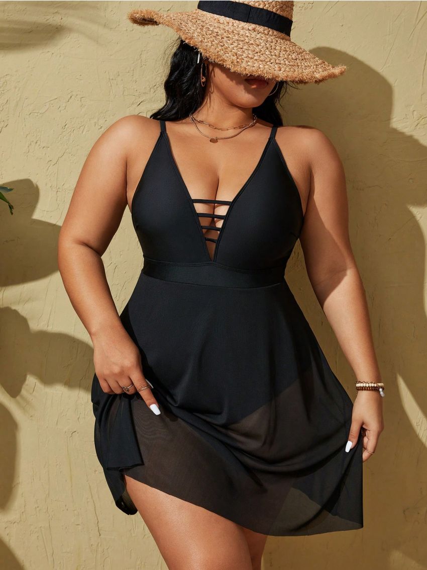 SHEIN Swim Chicsea Plus Size Solid Color One-Piece Swimsuit