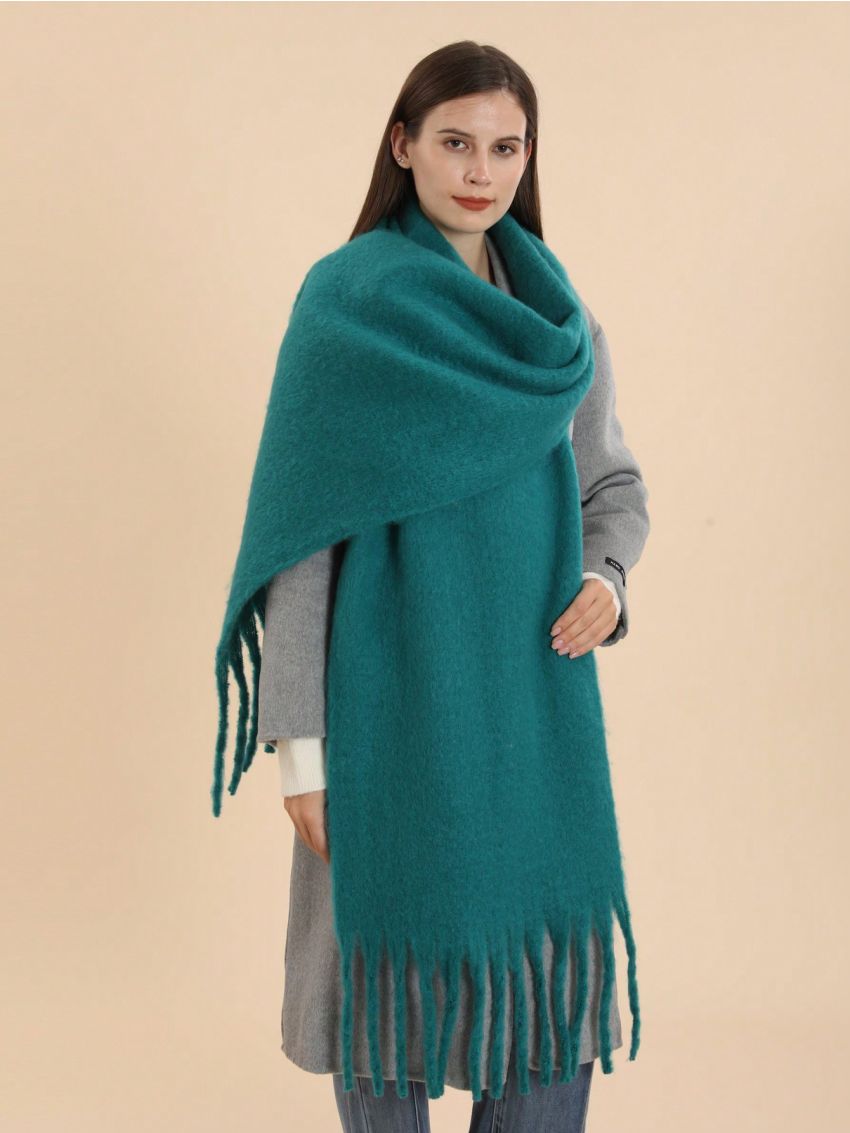 1pc Solid Color Circle Yarn Fringe Scarf Shawl With Thick Tassel As Outdoor Blanket For Napping In Windproof And Warm Style, Suitable For Daily Use