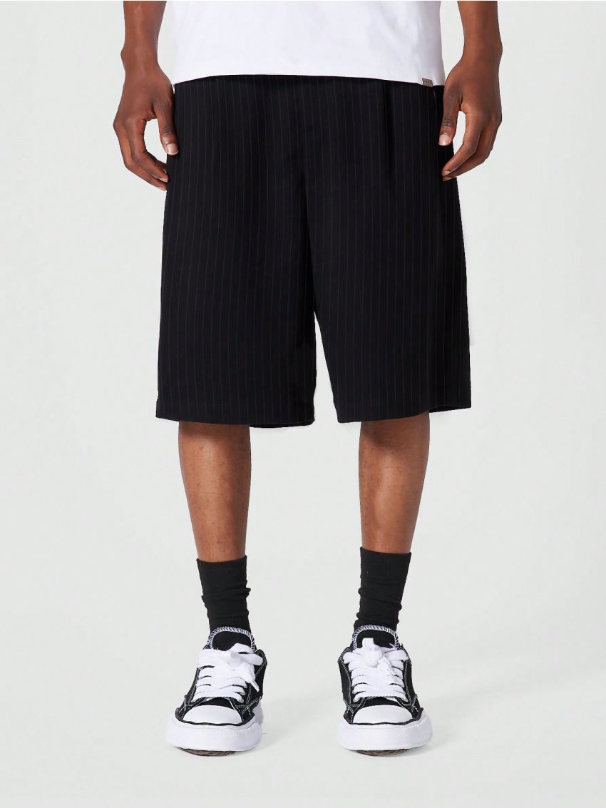 SUMWON BERMUDA LENGTH PINSTRIPE SMART SHORT
