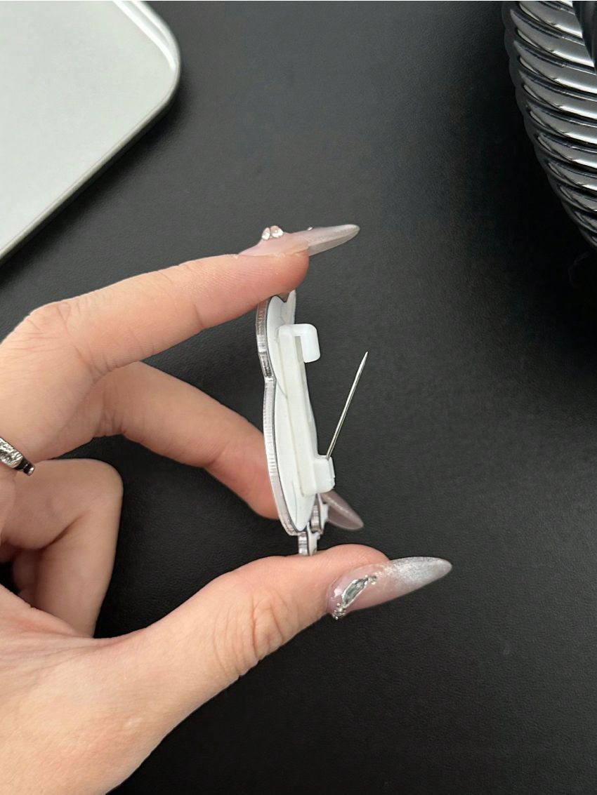 Nine Four Pop Cartoon Duck Shaped Women's Brooch