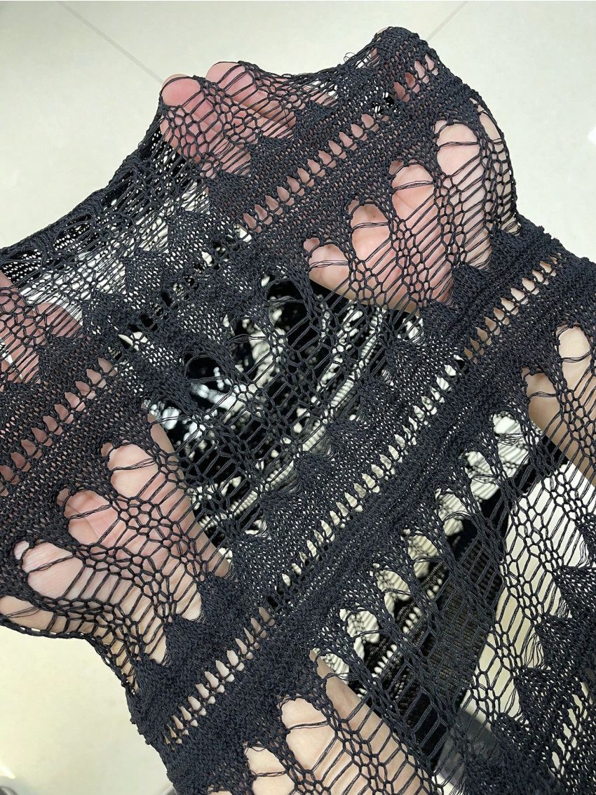 Manfinity Hypemode Men's Hollow Out Knit Sweater Vest