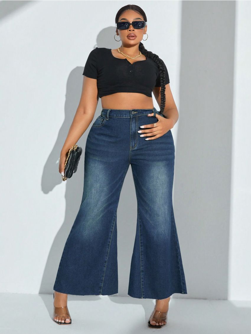 Plus Size High Waisted Flared Jeans With Stone Wash