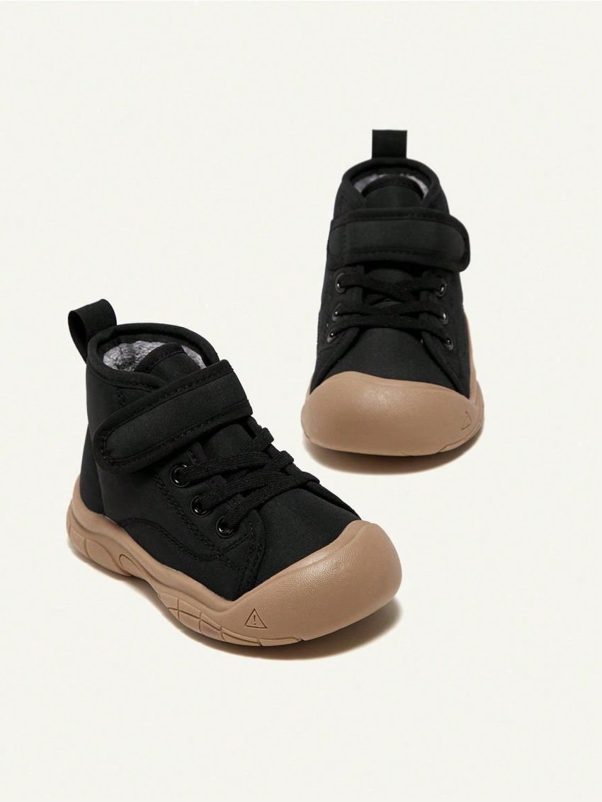Cozy Cub Boys' Black Fashionable Trendy Design Elegant Vintage Comfortable & Warm Shoes
