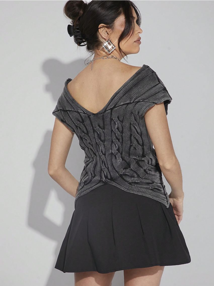 Luxe Womens Twisted Cable Knit Vest