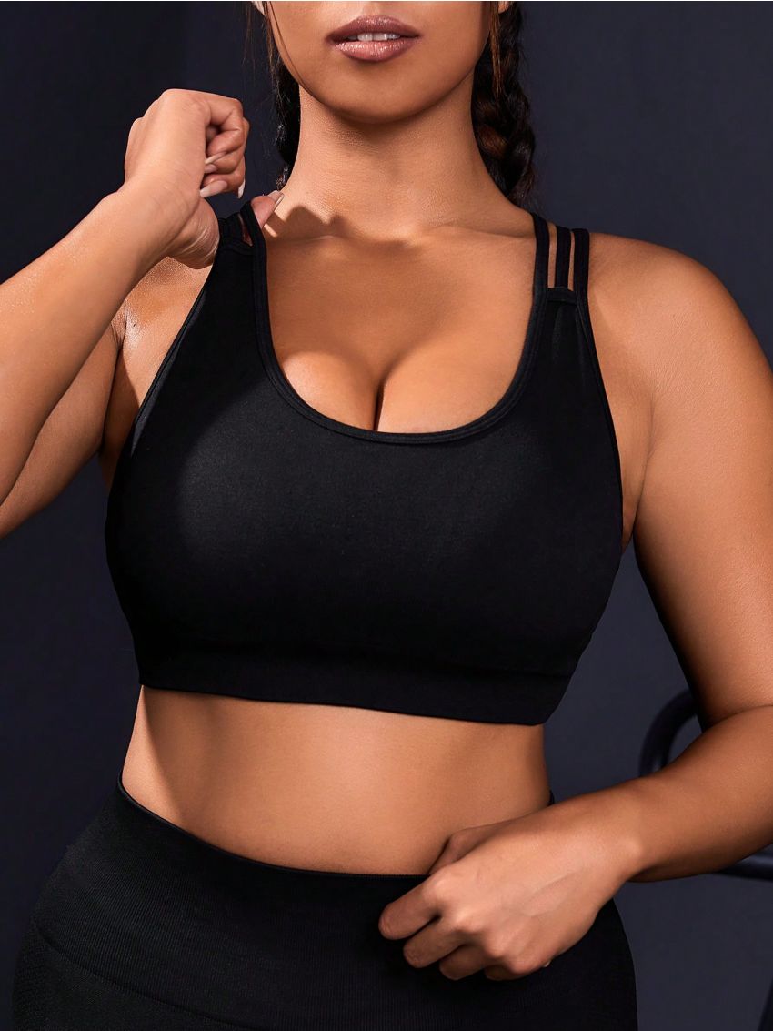 Plus Size Solid Color Sports Bra