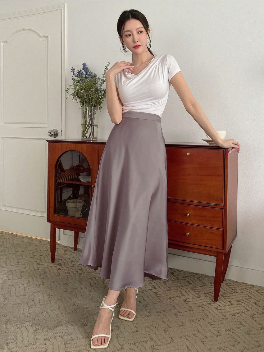 DAZY Solid High Waist Flare Skirt