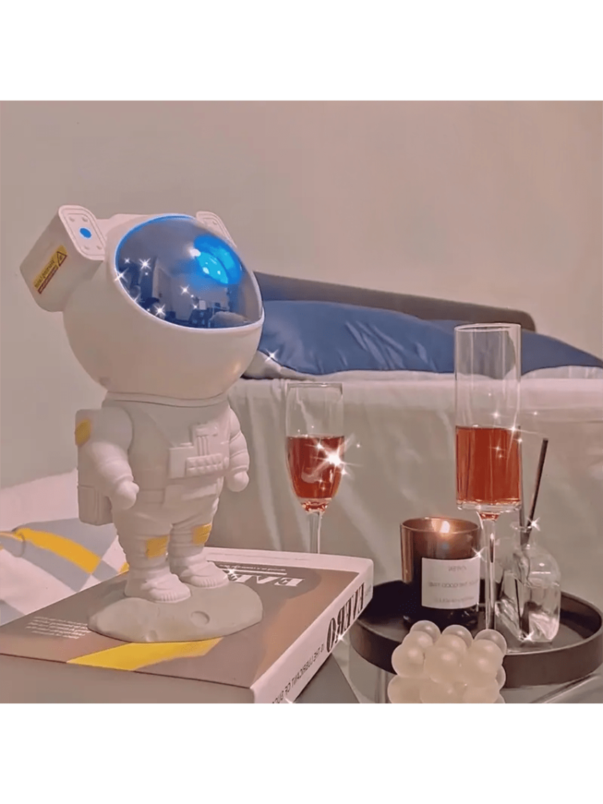 1pc Astronaut Galaxy Projector Night Light , Remote Control & Timer , For Home Decor Living Room, Halloween,Christmas Decor, Desk Office Accessories, For Camping, Party, Perfect Gift For Birthday Christmas