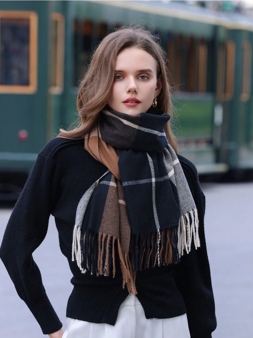 1pc Women's Plus Size Plaid Cashmere-like Warm Fringed Scarf Shawl, Suitable For Daily Wear