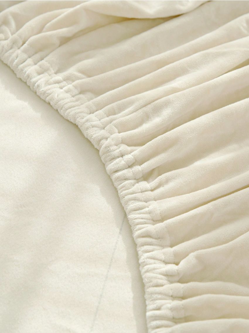 1pc Beige Crystal Velvet Fitted Sheet