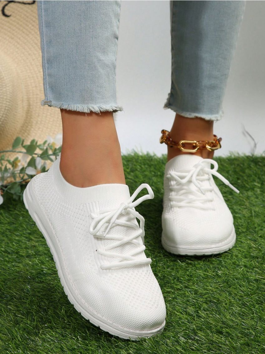 Women's Outdoor Breathable Lightweight Knitted Sneakers With Laces