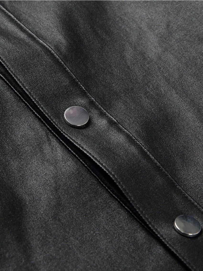 Men Solid Snap Button Front Denim Shirt Without Tee