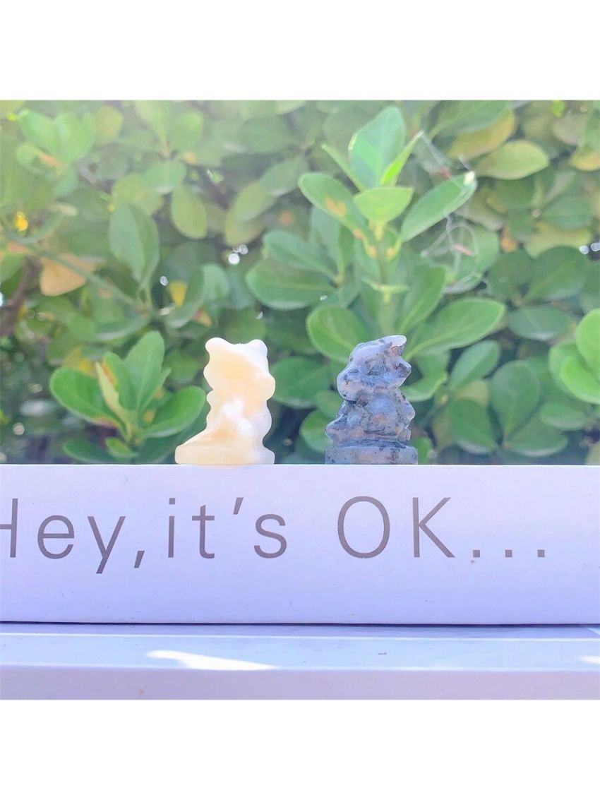 1pc Random Color Cute Carved Crystal Dinosaur Ornament; Natural Stone, May Contain Irregular Cracks And Small Gaps