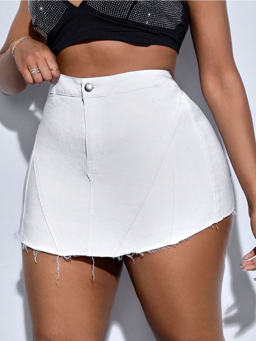 SHEIN SXY Plus Size Solid Color Denim Skorts