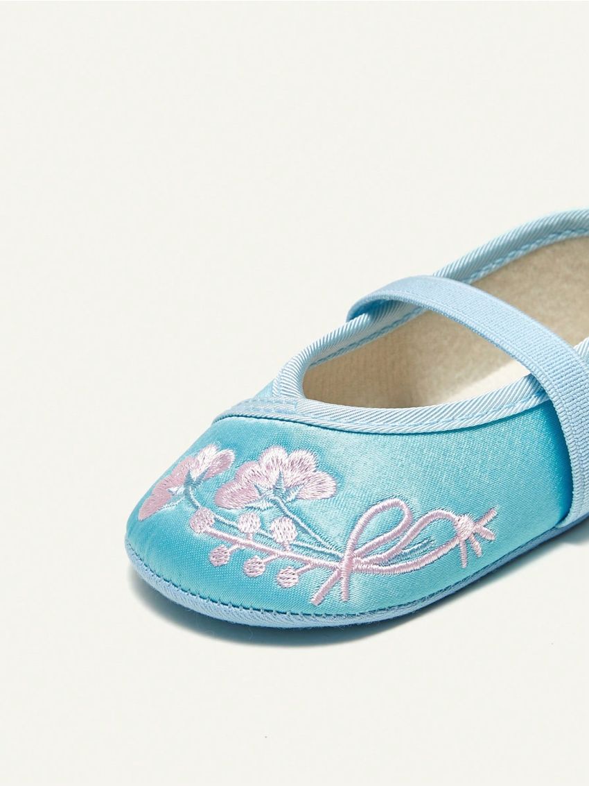 Cozy Cub Embroidered Princess Baby Shoes, Soft Bottom Walking Shoes For Baby Girls