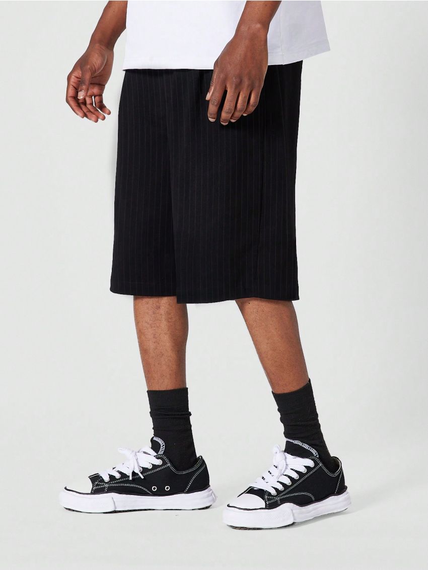 SUMWON BERMUDA LENGTH PINSTRIPE SMART SHORT