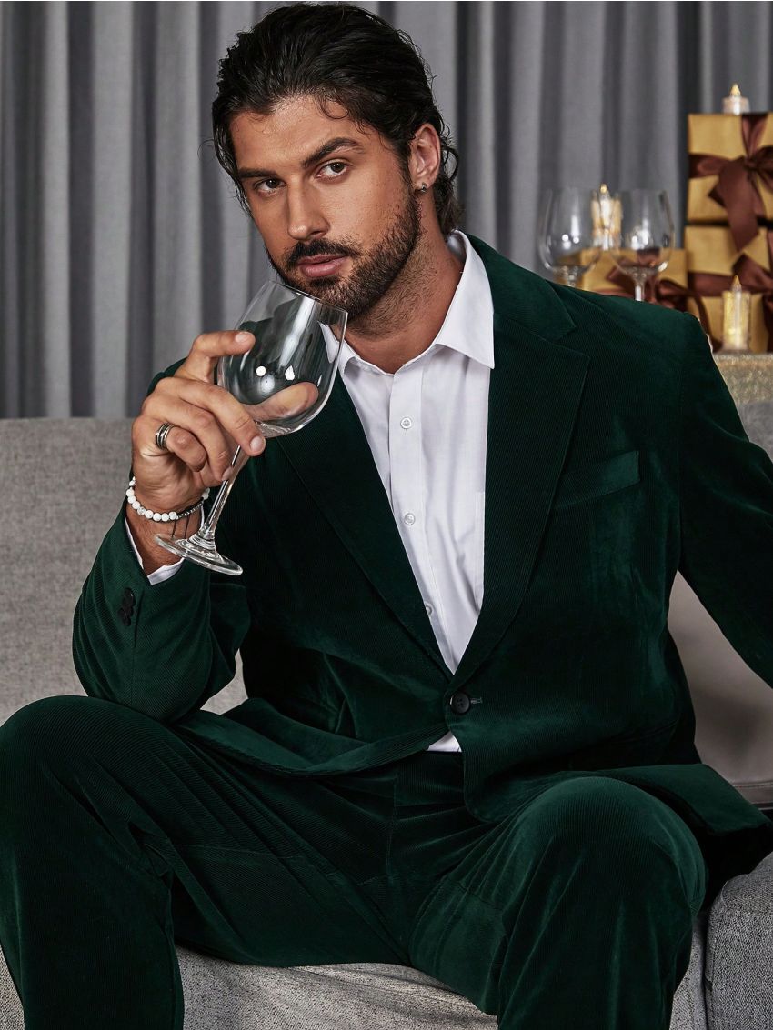 Men Plus Single Button Velvet Blazer & Pants