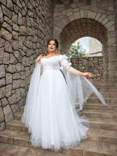 SHEIN Belle Plus Size Off-Shoulder Floral Embroidery Mesh Wedding Dress