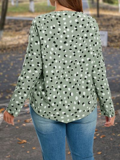 SHEIN LUNE Plus Size Full Printed V-Neck Long Sleeve Shirt