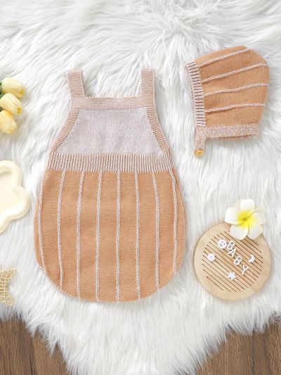 Baby Girl Contrast Color Suspender Knitted Jumpsuit
