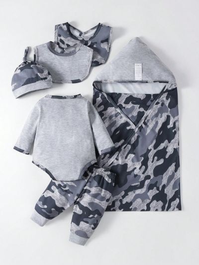 SHEIN Baby Boy 6pcs Gift Set Camo Print Bodysuit & Sweatpants & Hat & Bib & Blanket