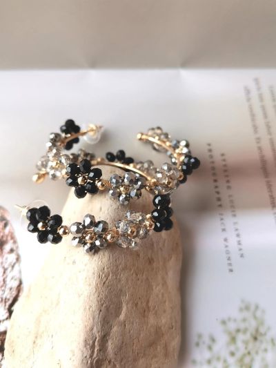Fashion Artificial Crystal Flower Decor Hoop Earrings For Women For Daily Decoration