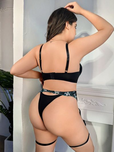 Plus Size Women's Floral Embroidery Sexy Lingerie 5pcs/Set