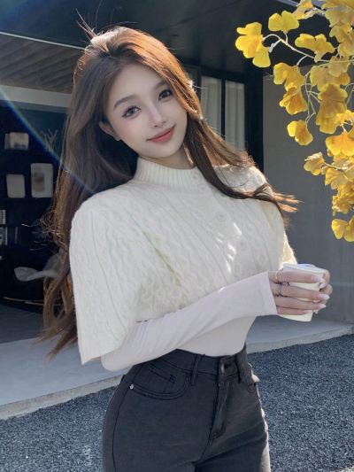 Dazy Star Women'S Button Front Knit Top