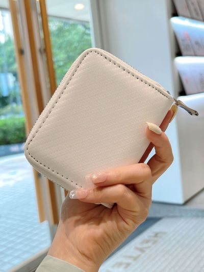 Minimalist Card Holder