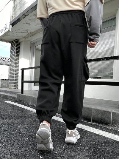 Manfinity Hypemode Men's Loose Jogger Sweatpants With Drawstring Waist And Flip Pockets