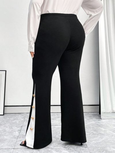 SHEIN Privé Plus Size Women's Contrast Trim Button Decorated Flare Pants