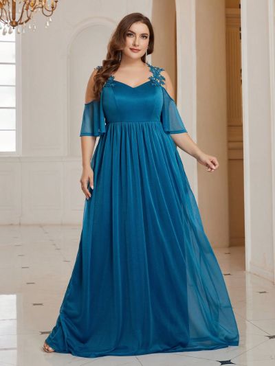 SHEIN Belle Lace Cutout Embroidery Hem Splicing Round Collar Plus Size Lady's Bridesmaid Dress With Big Hem