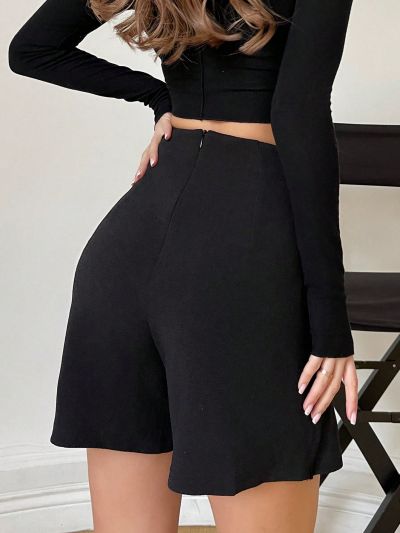 SHEIN Privé Women's Split Button Decorated Skort